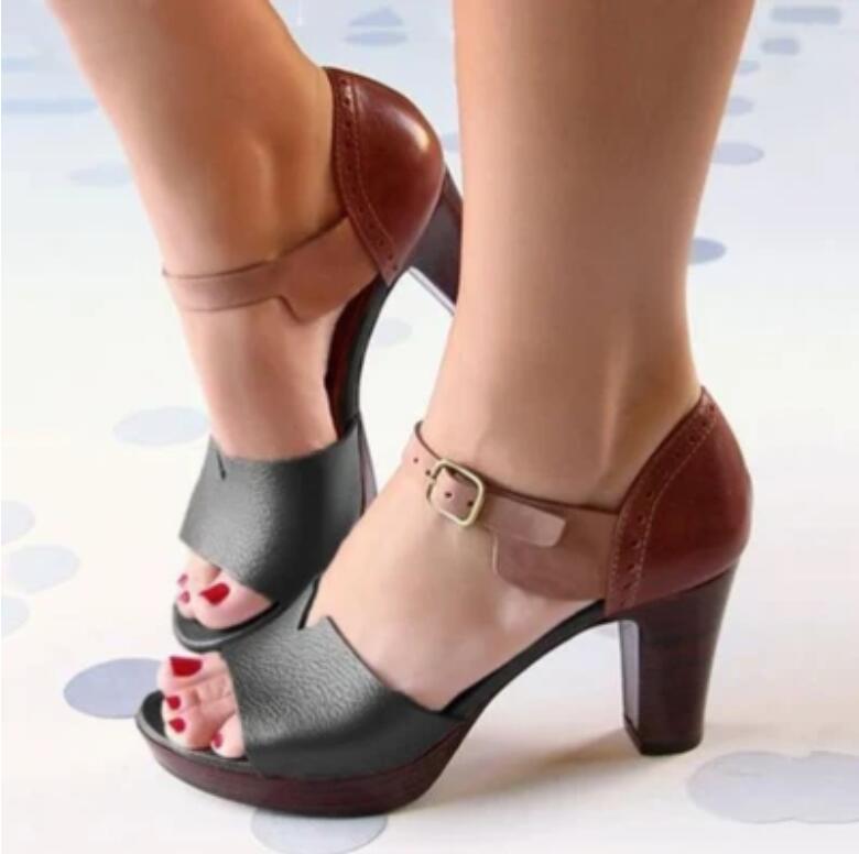 Kitten heels