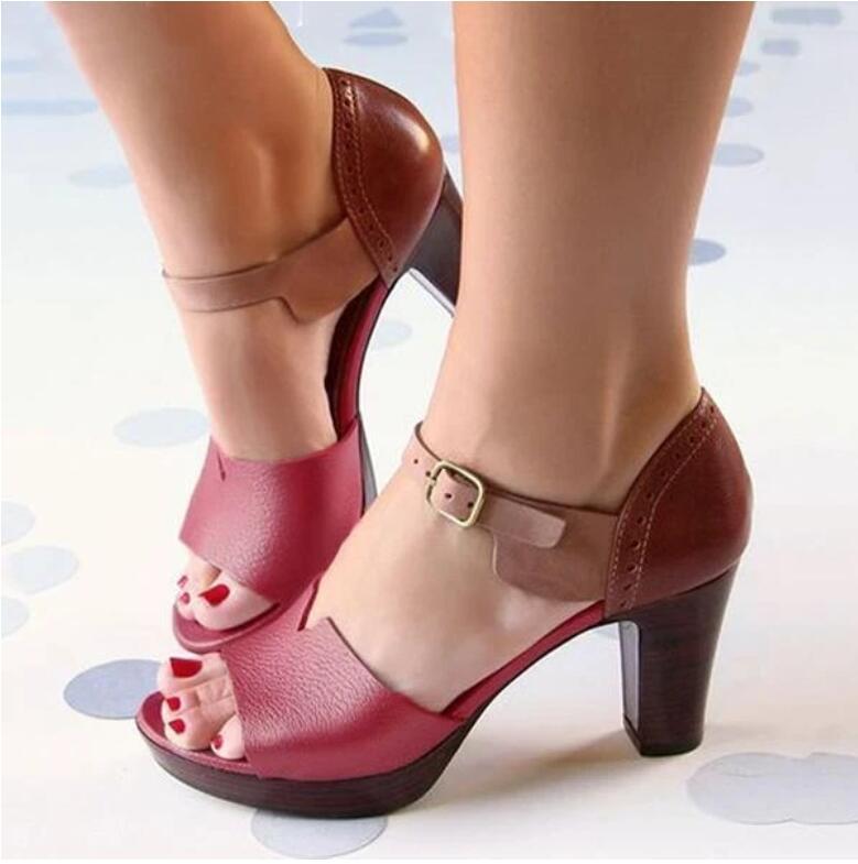 Kitten heels