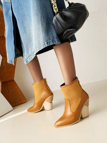 Brown Low-Top Adhesive Martin Boots Shorts