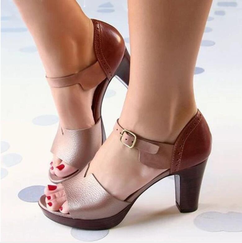 Kitten heels