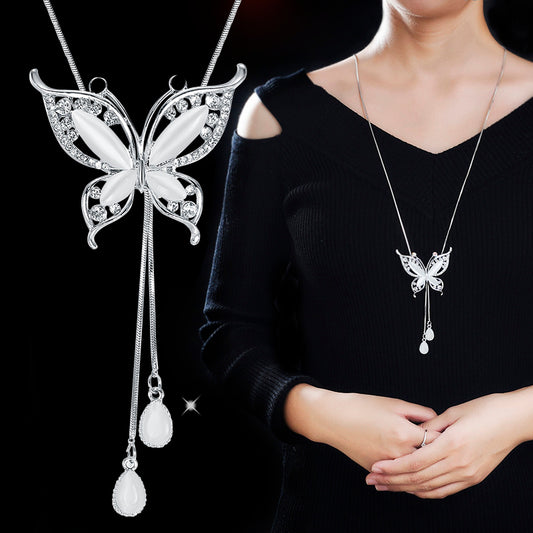 Flower Drip Pearl Sweater Chain