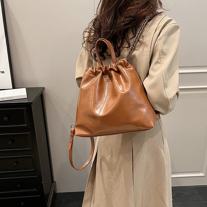 Versatile Handbag Large Capacity Fashionable Retro Shoulder Bag
