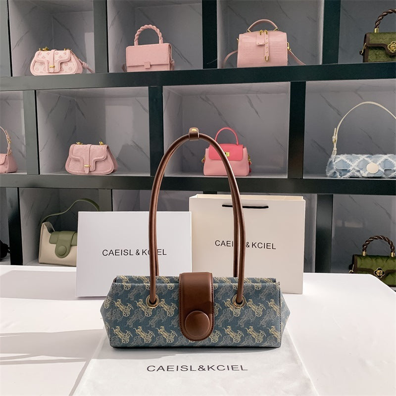 Niche Horse-drawn Bag