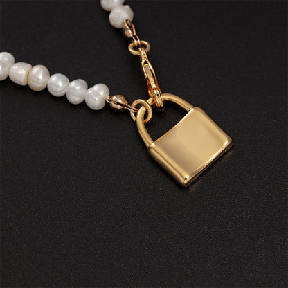 Snake Bone Golden Geometric Bead Pearl Necklace