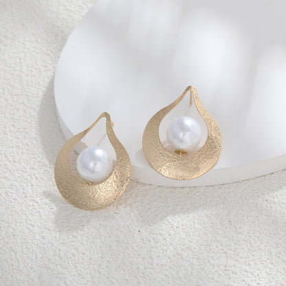 Exaggerated Large Pearl Earrings Female Special-interest Design